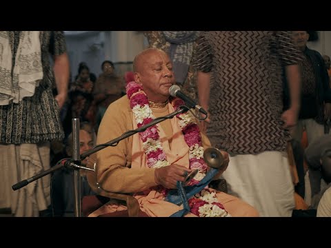Kirtan by HH Devamrita Swami & HH Niranjana Swami - Advaita Acarya Appearance Day