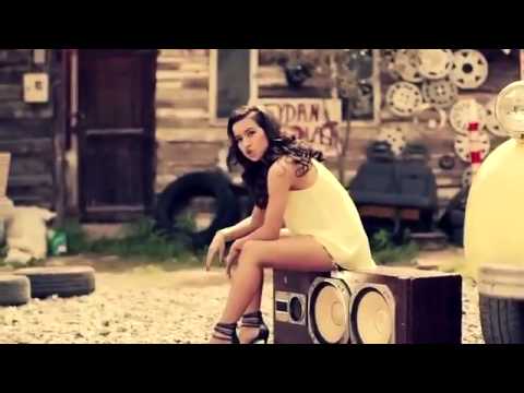 Doğukan Manço feat Tuğba Yurt   Sakin Ol