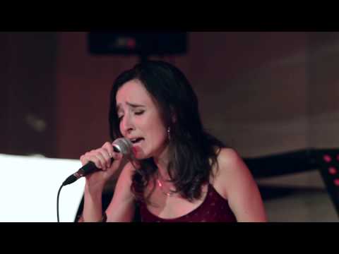 Vienna Tango Quintet featuring Paula Barembuem: PAPIROSEN (tango in Yiddish)