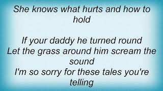 Tanita Tikaram - Little Sister Leaving Town Lyrics