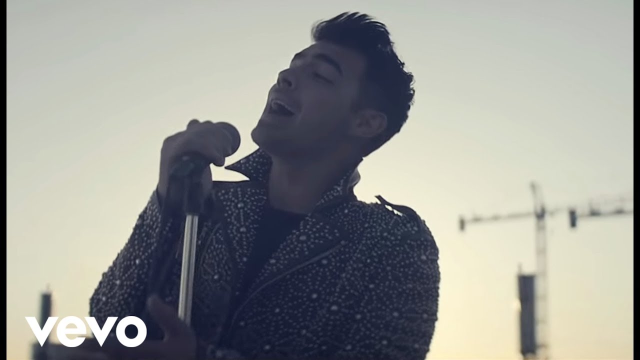 DNCE - Toothbrush (Official Video) thumnail