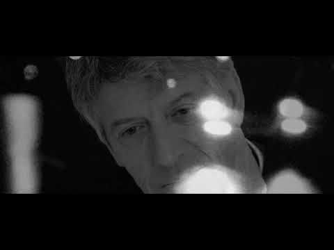 The Blue Nile - New Version 'Headlights On The Parade' (The Echo Mix).