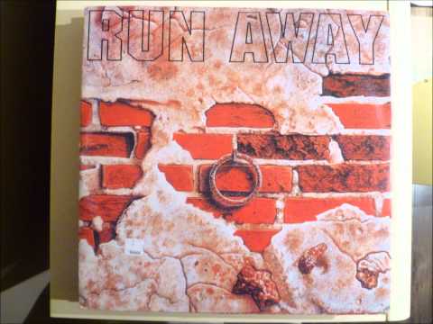 Co.Ro feat. Lyen - Run Away