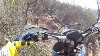 preview picture of video 'Husaberg FE450 - Primer test endurero GoProHD2'