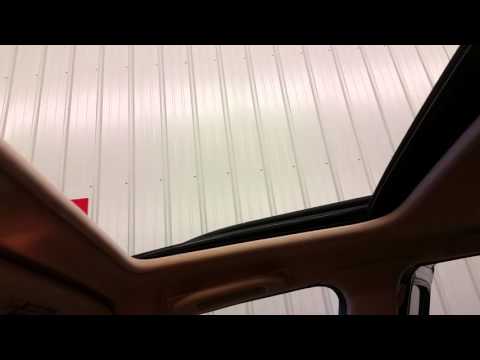 BI1108 - 2000 Mercedes- Benz ML320 - Sun Roof