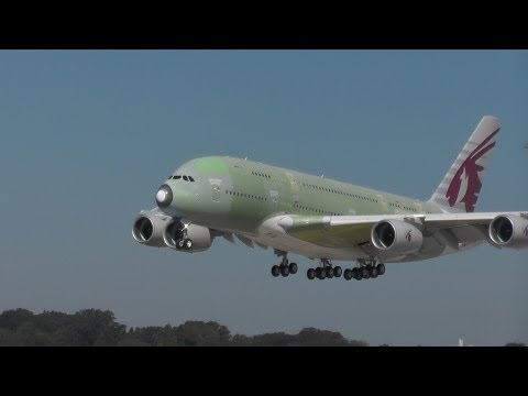 First Flight Qatar Airways Airbus A380 landing Hamburg Finkenwerder
