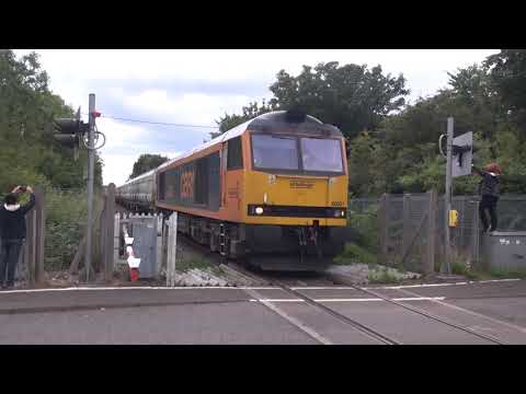 60021 at Holywell level crossing
