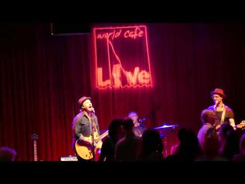 Jamie McLean Band  2018-03-17 World Cafe Live  Phila "Spirit - Gonna Move"