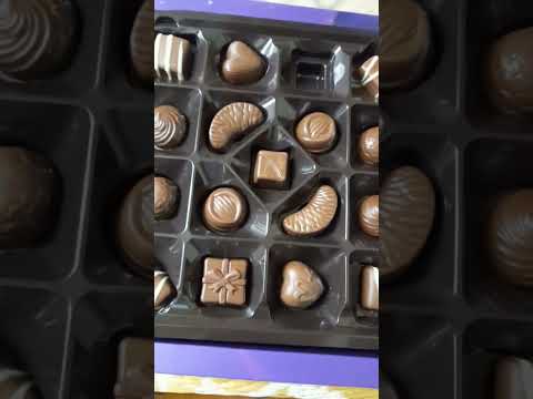 Milk Tray 🍫 #cadbury #choclate #youtubeshort #trending #cadburysilk
