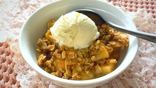 This delicious dessert is SO EASY to make! No fuss apple crisp.