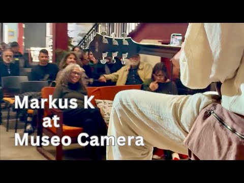 Blues Looper Man WOWS Indian Audience with J.J. Cale + Eric Bibb