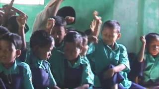 preview picture of video 'CDC in Birol Bangladesh prays'