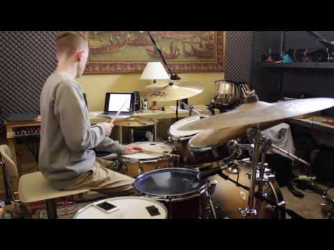 Robert 'Sput' Searight drum groove on "Young Stuff"