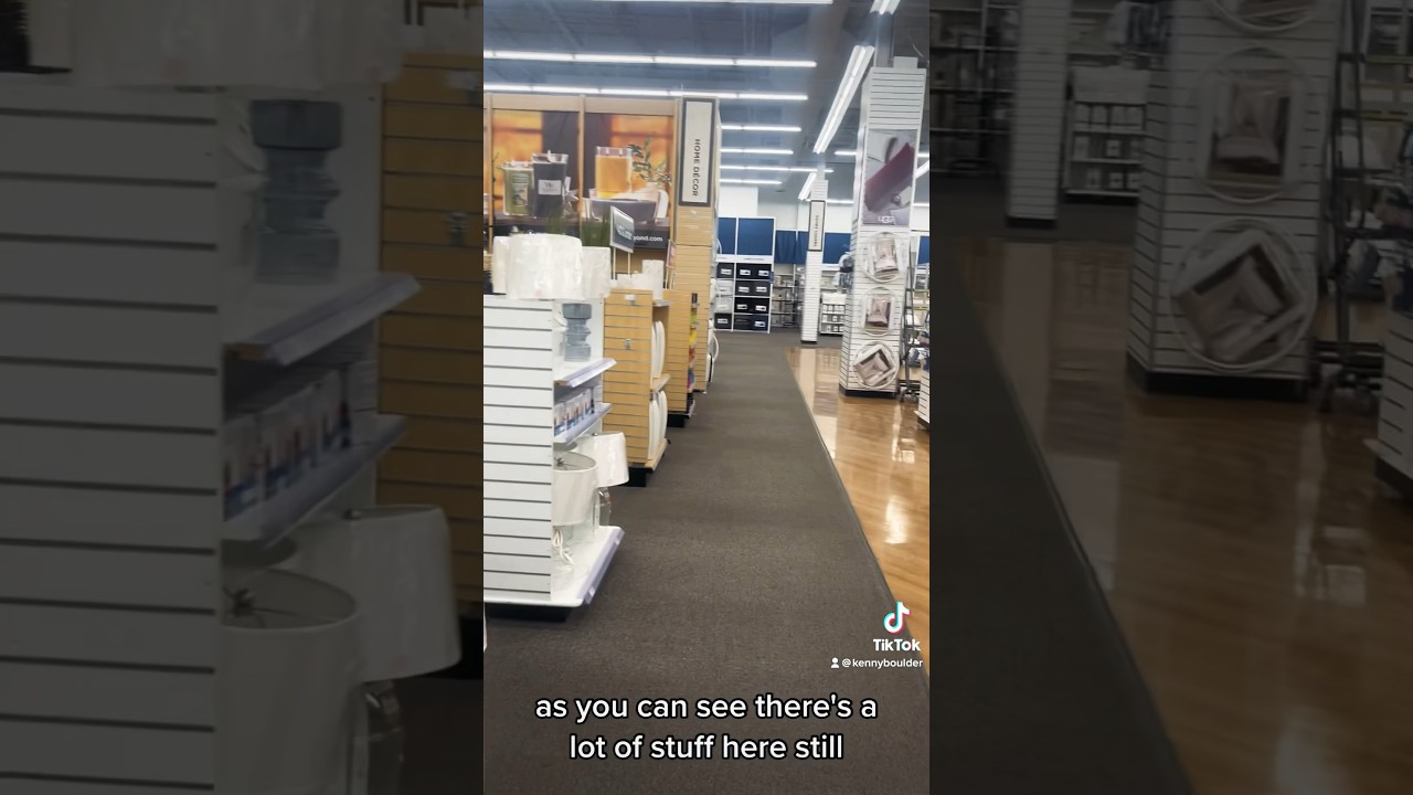 Checking Out Bed Bath and Beyond Before the Bankruptcy Clearance Sale! #bedbathandbeyond #shorts