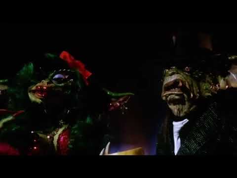 George and Greta | Gremlins 2: The New Batch - Deleted Scene