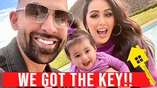 We Got The Keys!! | Dhar and Laura