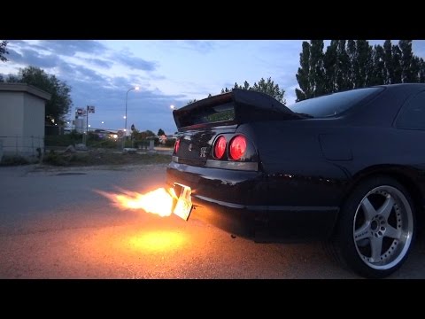 Nissan Skyline GTR R33 - Exhaust Sound, Flames, Onboard Ride & Accelerations