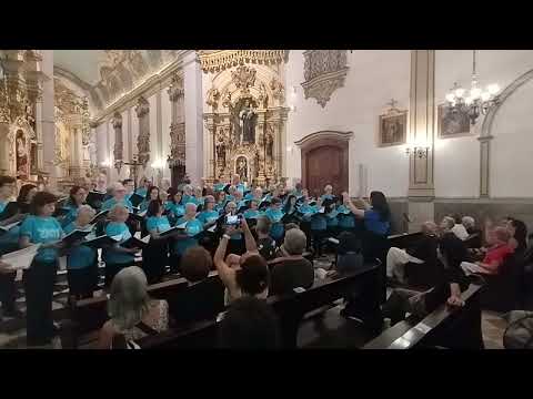 Coral do Museu de Arte Sacra de SP - Kyrie - Missa Festiva - John Leavitt