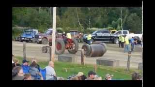 preview picture of video 'Piscataquis Valley Fair Truck Pull 2014'