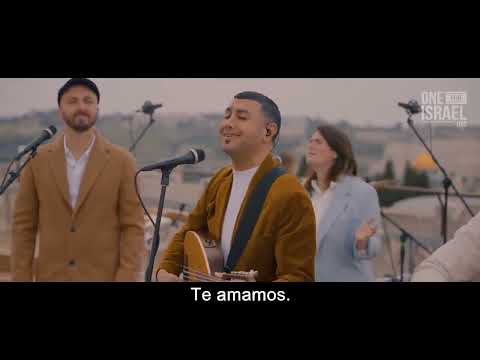 Sobre todas las cosas (Above all ) / alabanza en hebreo inglés y árabe