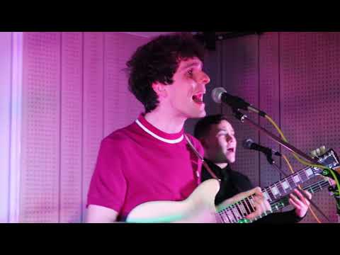 VELVET SHAKES - And I Like It (Live at UoS)