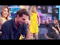 Natalie Pérez Tuvo Un Descuido Cuando Se Agachó Y Gonzalo Valenzuela No Pudo Disimular La Situaci�