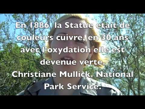 pourquoi la statue de la liberté a une couronne