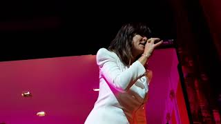 Casi te rozo - Vanesa Martín | Teatro Colón (08.02.2020)