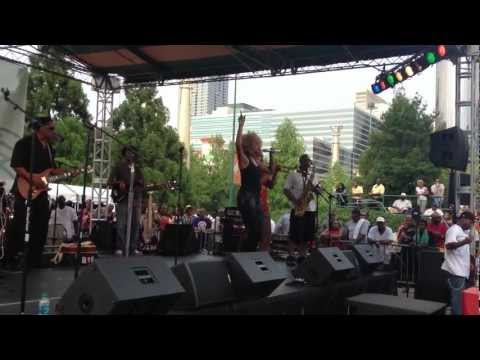 All I Do Stevie Wonder cover by Neiada Blue @ Wed WindDown at Cenntenial Olympic Park