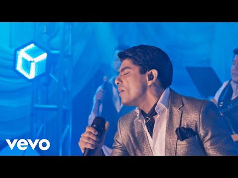 Victor Garcia - Hasta Donde Me Puedo Enamorar (En Vivo)