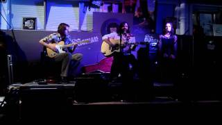 Matt Berry - 04 - Snuff Box Theme and Take My Hand (Rough Trade East London 27/09/2011)