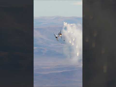 J-10 vs Rafale close combat