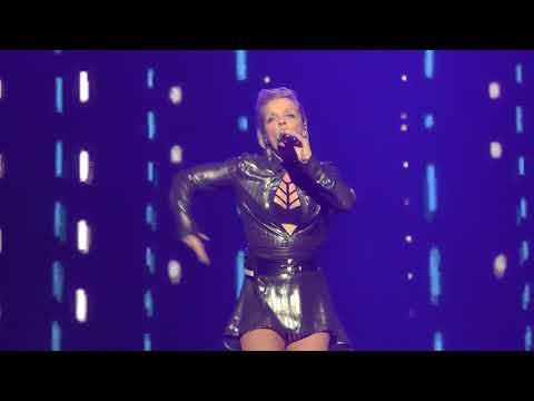 Absolom vs Astroline - Live At I Love The 90s - 2018 HD