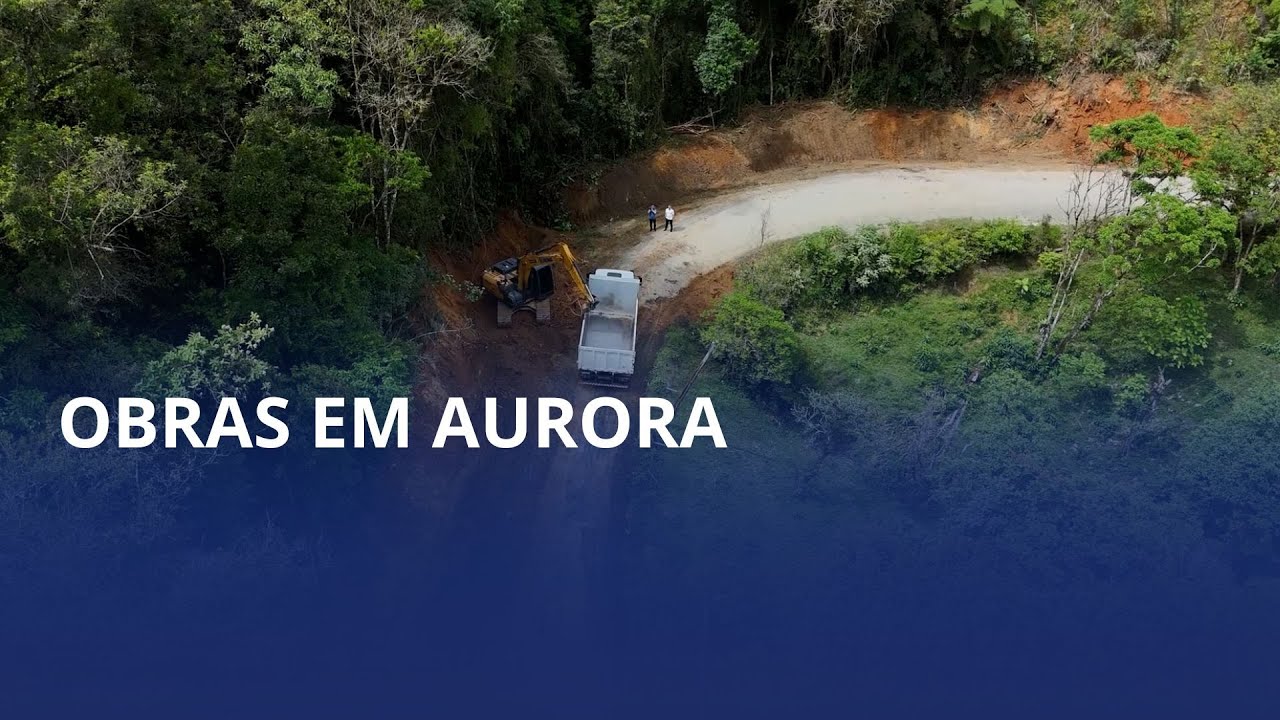 Prefeitura de Aurora continua limpeza e alargamentos de ruas no interior