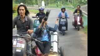 Download lagu vespa tua scooteris lampung by:CRAYON UP mp3