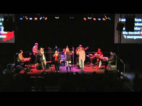 Singin Veenendaal - 20 november 2011 - Opwekking 404 - Laat de vlam weer branden.mp4