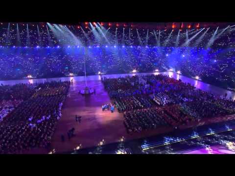 Eric Whitacre's Virtual Youth Choir LIVE at Glasgow 2014 XX Commonwealth Games