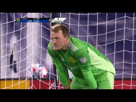 Brenner estreia com gol na MSL