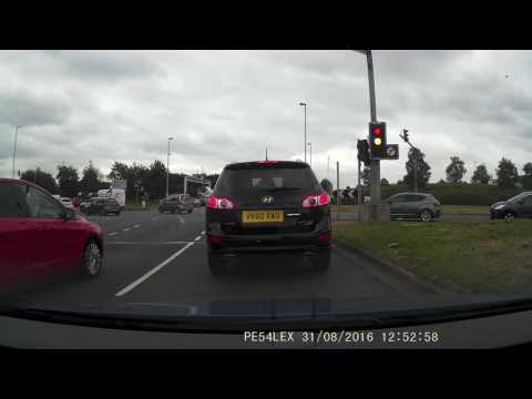 Car Cam - Car in wrong lane cuts me up 31/08/16