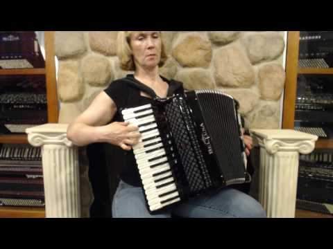 BELTSTUIII3496BK - Black Beltuna Studio III LMM 34 96 $3999