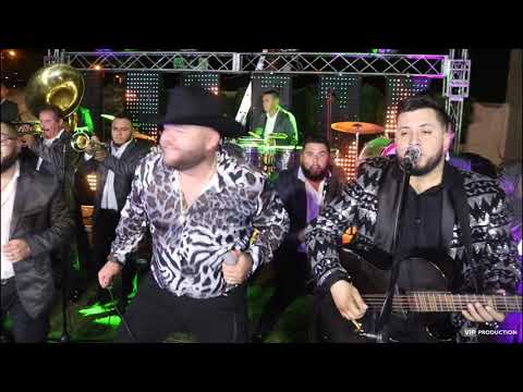 El Amigo De Todos (En Vivo) Grupo 717 Ft Hansel Martinez & Banda Peña Blanca