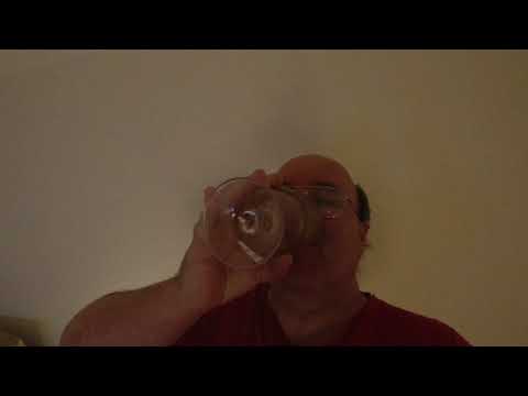 MongoTV_6236 - Kigger På Flyttekasser i Forstue Stået 7 År - Del 140 - Flytter Plastic Handsker