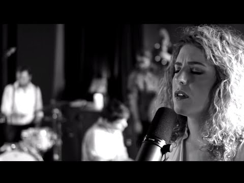 Lauren Housley - Show Me What Love Is (LIVE PERFORMANCE)