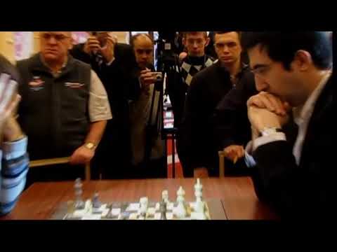 GM Ivanchuk (Ukraune) - GM Kramnik (Russia) 2009 FF NE PGN