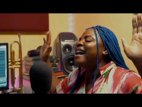Malawi Gospel Old School Worship Medley (Martha Mwenda Music)