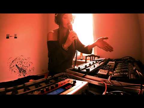 Lisaholic - Isolation