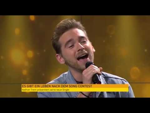 Nathan Trent cantando Good Vibes en acústico en Cafe Puls| NathanTrentEs