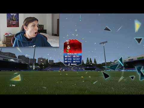 STRIKER iMOTM RONALDO!!!!! - (FIFA 16 Pack Opening)