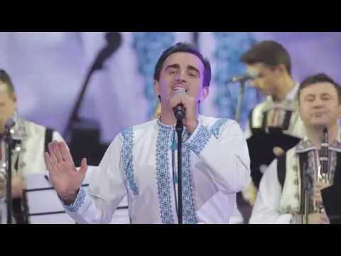 Ansamblul Etnofolcloric Plăieșii și Orchestra Fraților Advahov - La omul care mi-i drag