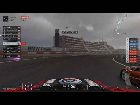 40 mins of racing down to the final corner.